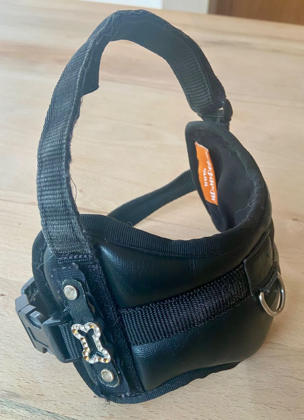 Guinzagli & Collari: Hunde Halsband/Geschirr – Usato da Widnau venduto da ama_7xzk