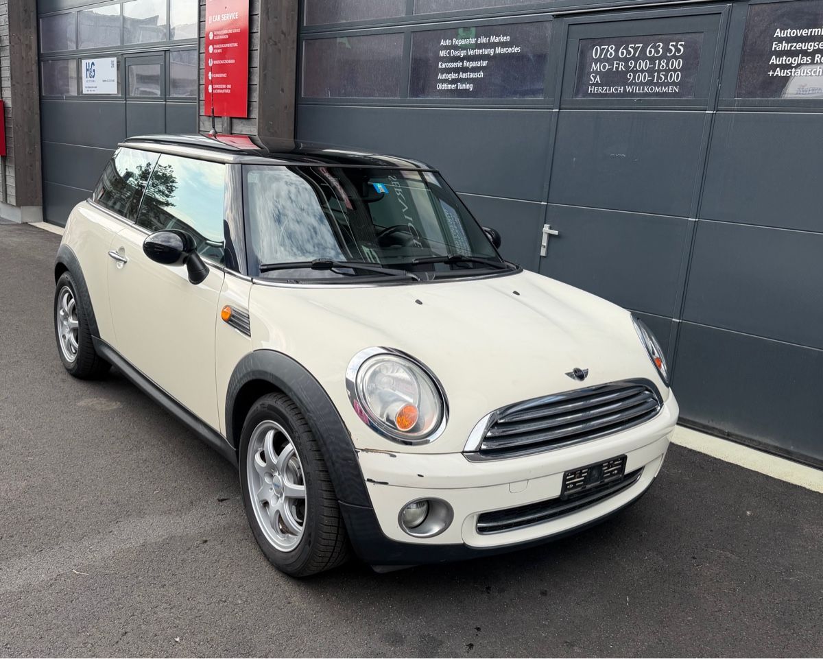 Mini Autos: Mini Cooper R56 Pepper Version  – D'occasion à Bolligen par jeganathan