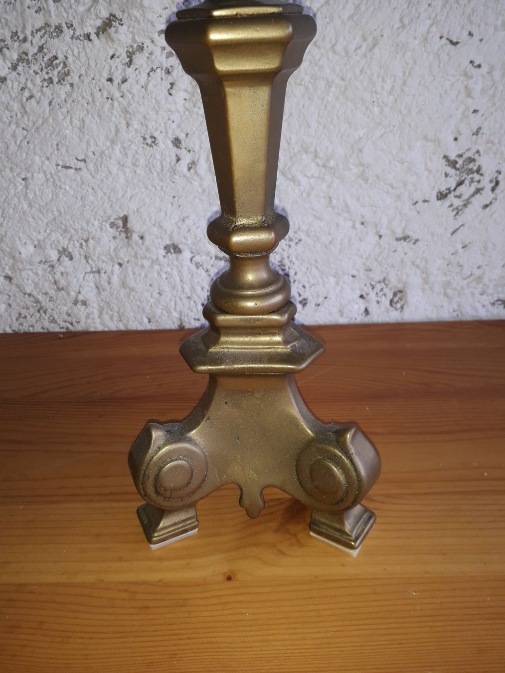 Portacandele: Antiker Kerzenständer  aus Messing - Altar Leuchter – Usato da Aeschi b. Spiez venduto da BAO 2