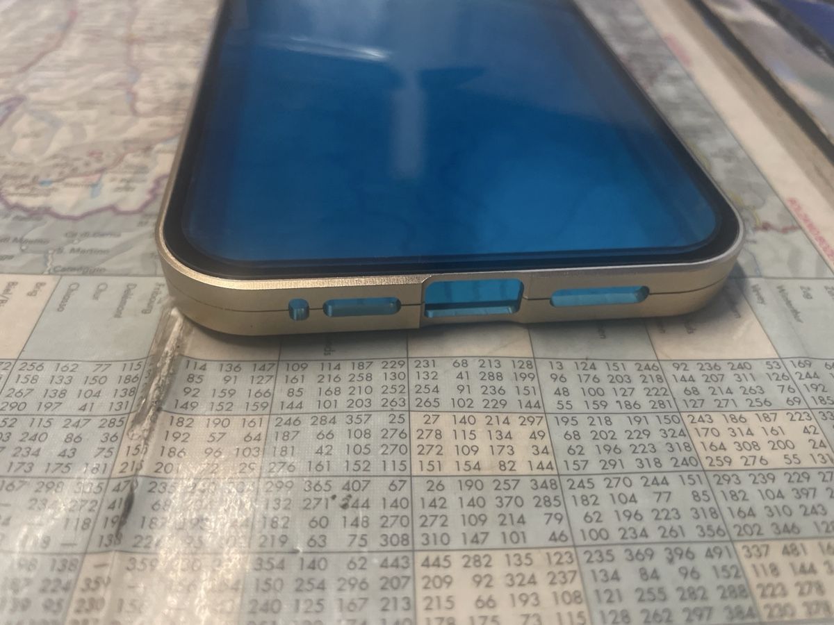 Apple Coques & Protection écran: Coque pour Phone 13 Pro or 13 Pro Max – Neuf (Voir description) à Vétroz par aut_s8yd 2
