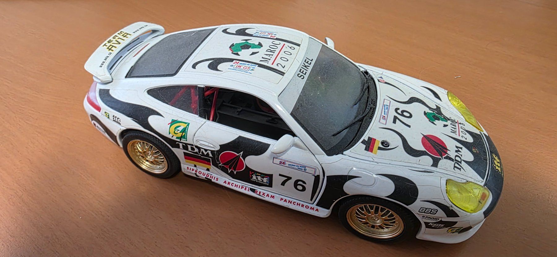 Porsche Modellini d'auto: Porsche 911 Carrera 1997 1/18 – Usato da Unterkulm venduto da Spaescu 1