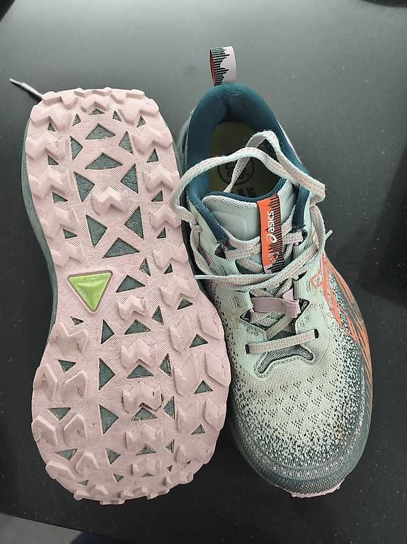 Scarpe da donna: Asics Trabuco Max 4 – Usato da Wittenwil venduto da MoeJoe 2