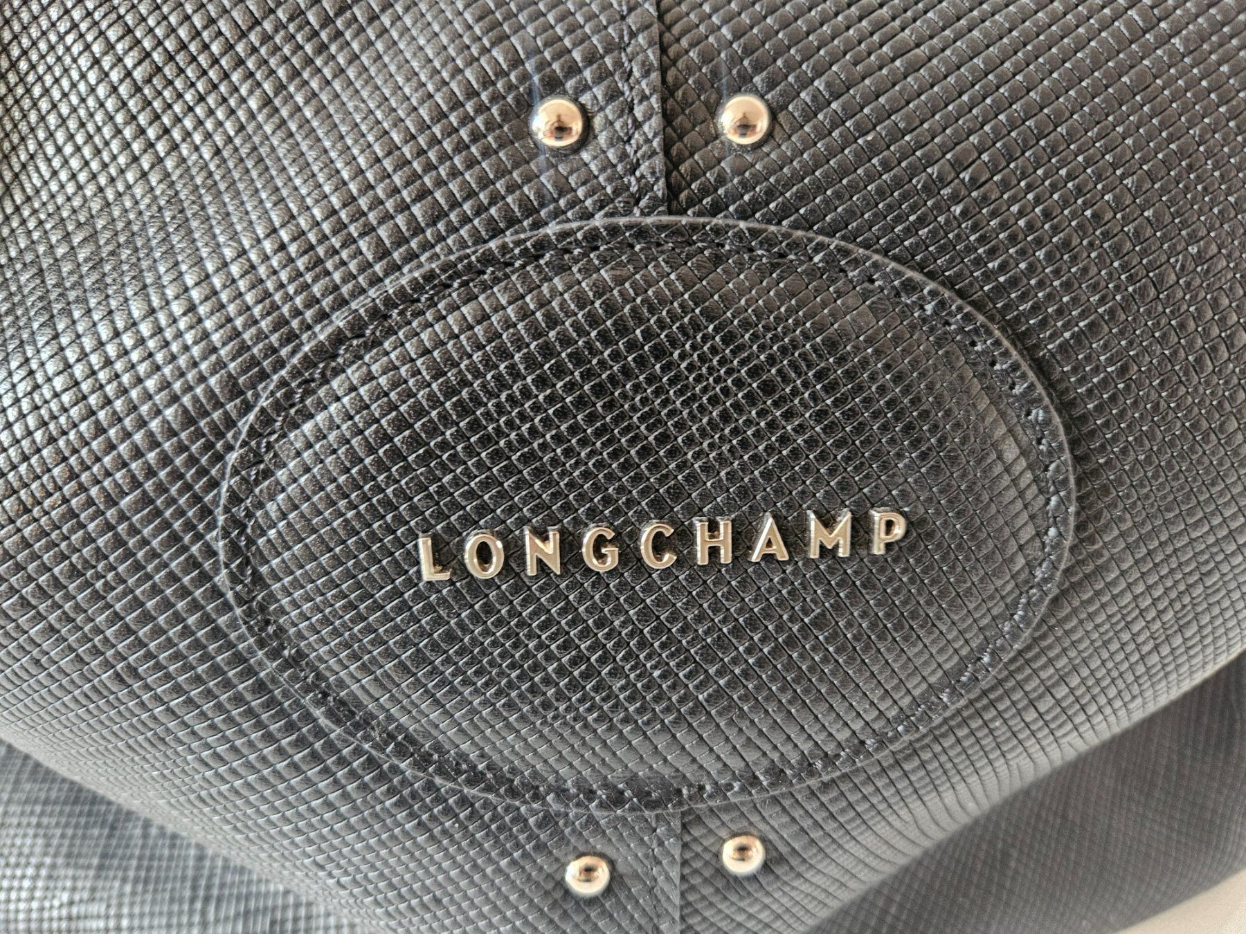 Longchamp Borse da donna: Longchamp Hobo Tasche Schwarz Silber – Usato da Bern venduto da Alea6892 1