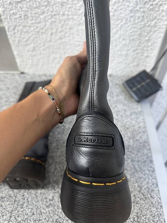 Damenschuhe: Dr. Martens BUZZ HI Plateaustiefel black – Gebraucht aus Zürich von vik_z5nc 2
