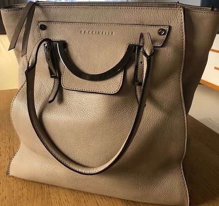 Coccinelle Shopper Beige  Zeitlose Eleganz für den Alltag!