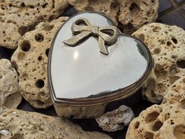 Hübsches Herz Schmuckschatulle, silberfarben, mit Schleife🎀