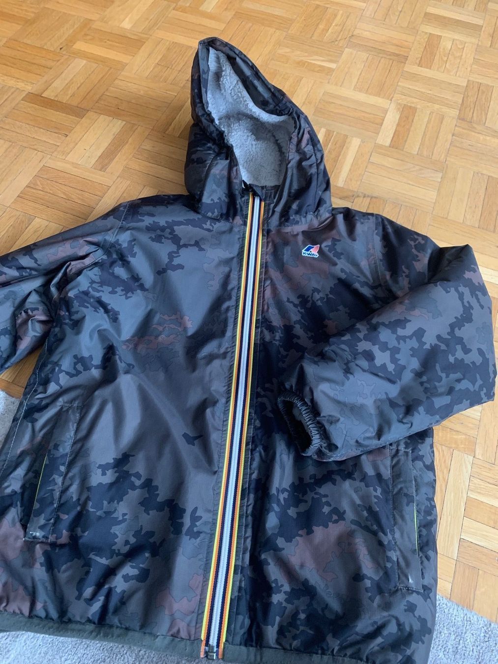 Giacche & Cappotti: K-Way Jacke mit Teddyfell – Usato da Rüschlikon venduto da Joma80