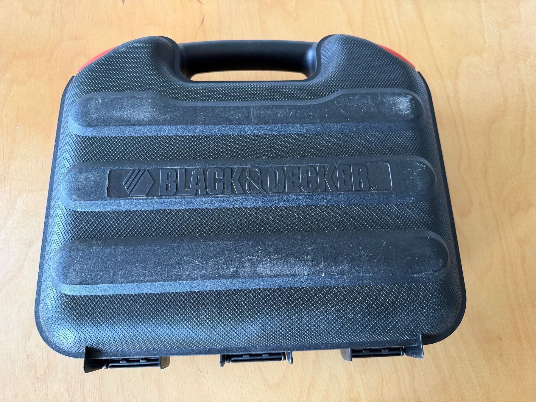 Bohrmaschinen: Akkuschrauber BLACK&DECKER EPC12 10mm 12V Koffer – Gebraucht aus Duggingen von Ysvogel 4