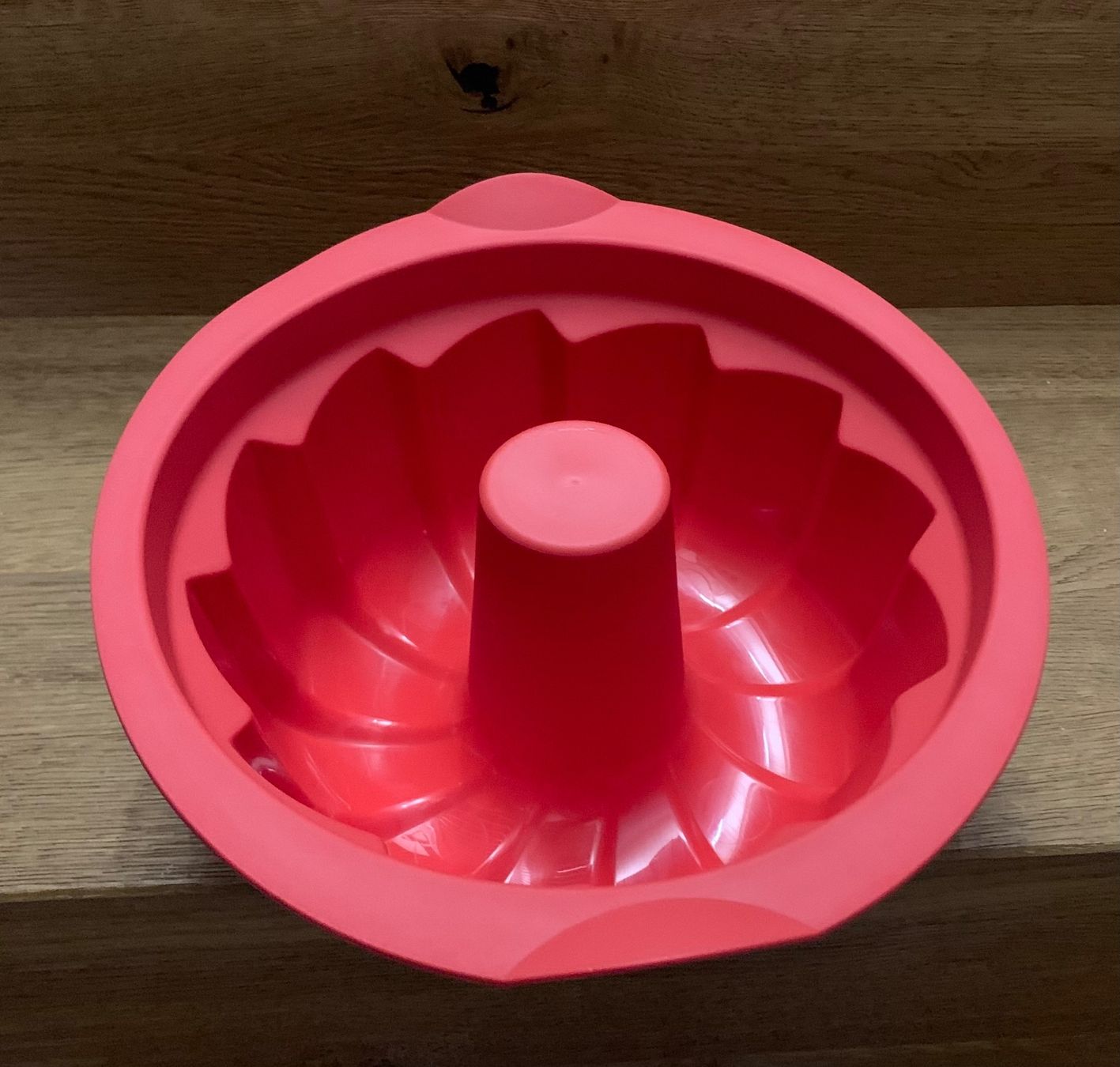 Tupperware Teglie da forno: Tupperware Silikonform Gugelhupf – Nuovo (secondo la descrizione) da Herzogenbuchsee venduto da zukerka