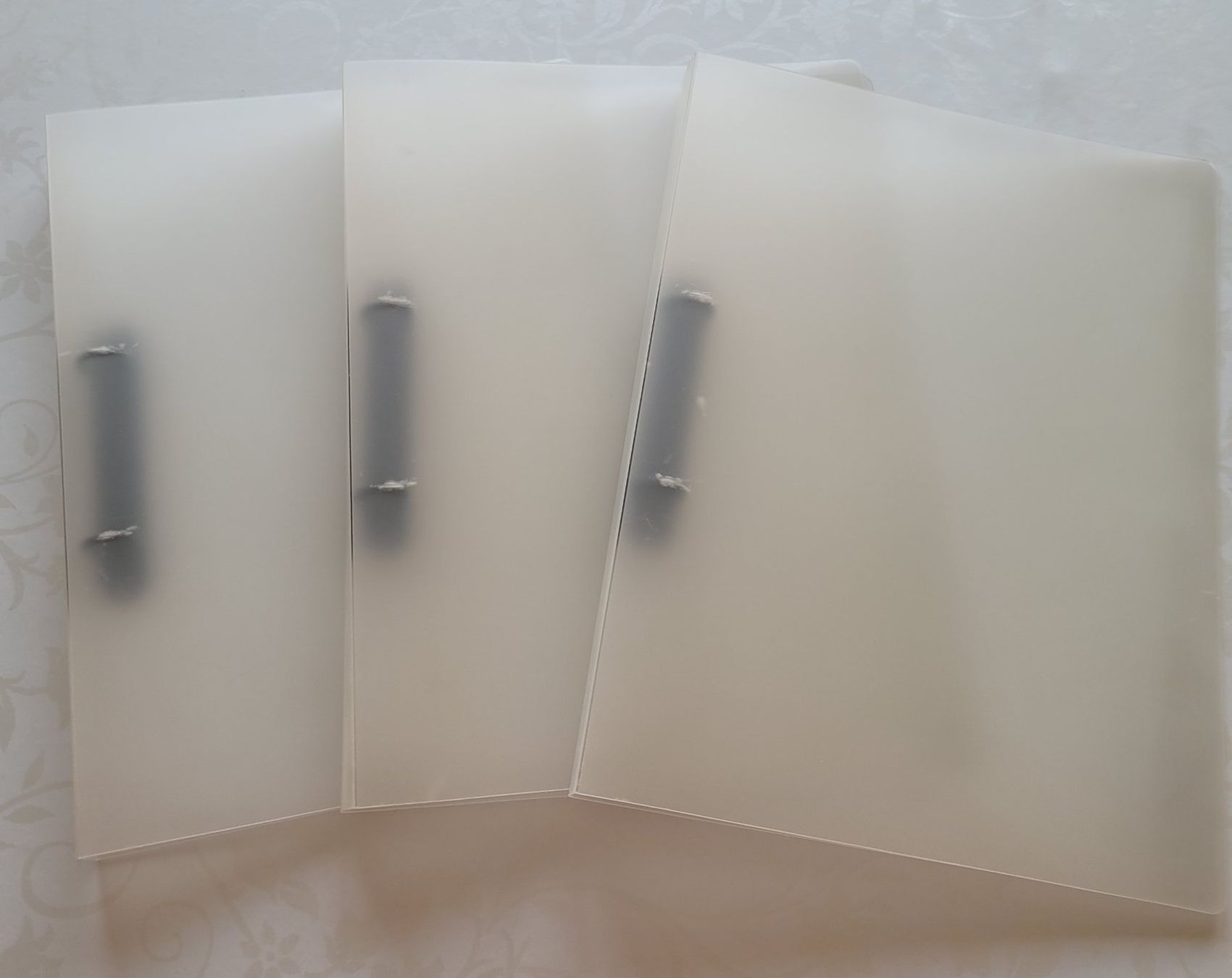 Raccoglitori: 3 Stück Ordner/Ringbücher Farblos A4 3 cm – Usato da Zürich venduto da fourpaws