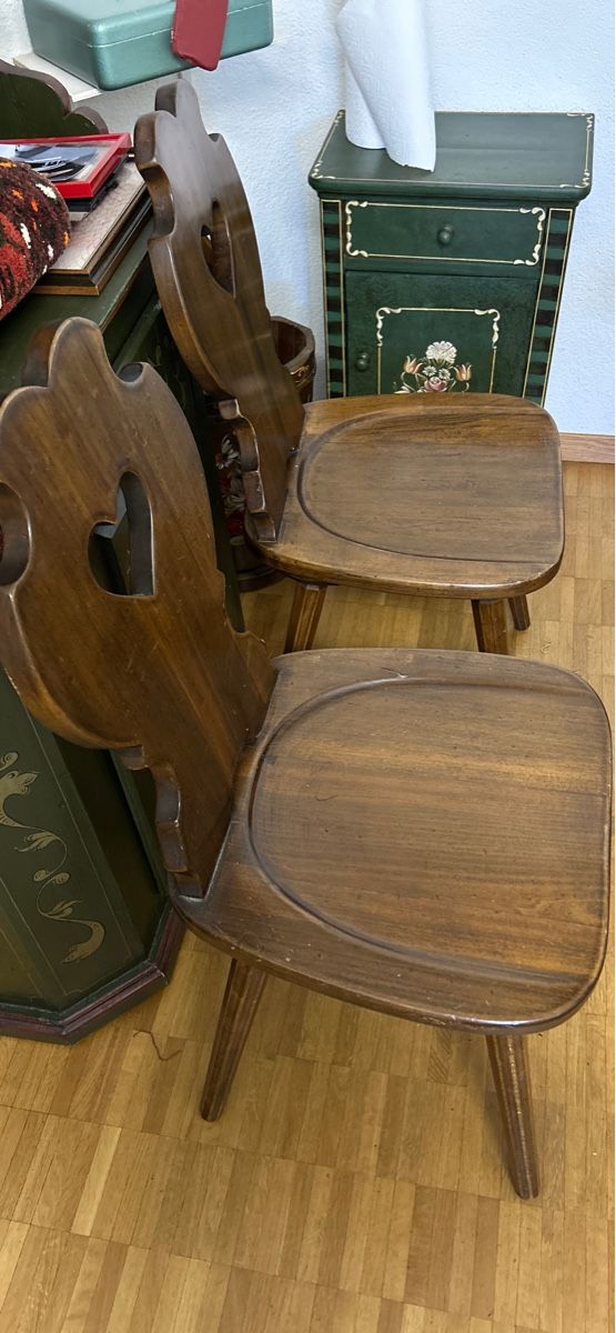 Set di tavolo e panche: Holztisch massiv mit 4 Stühlen – Usato da Aeschi SO venduto da Gery1957 4
