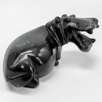 Sculpture africaine d'hippopotame en pierre naturelle noire
