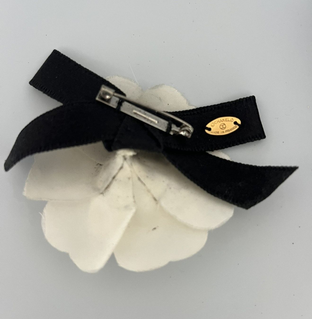 Chanel Spille & Fermagli: Chanel Ansteckblume Vintage – Usato da Wettswil venduto da PeterVoArosa 2