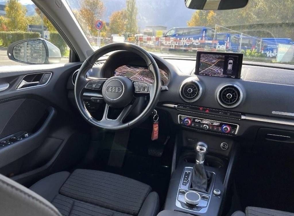 Audi Automobili: Audi A3 1.5 TFSI  Sport – Usato da Thun venduto da LadiP 4