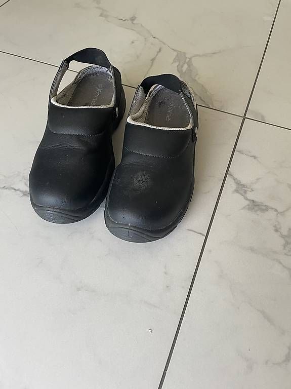 Scarpe da donna: Sabot per cucina professionale misura 37  – Usato da Locarno venduto da ste_8rjr 1