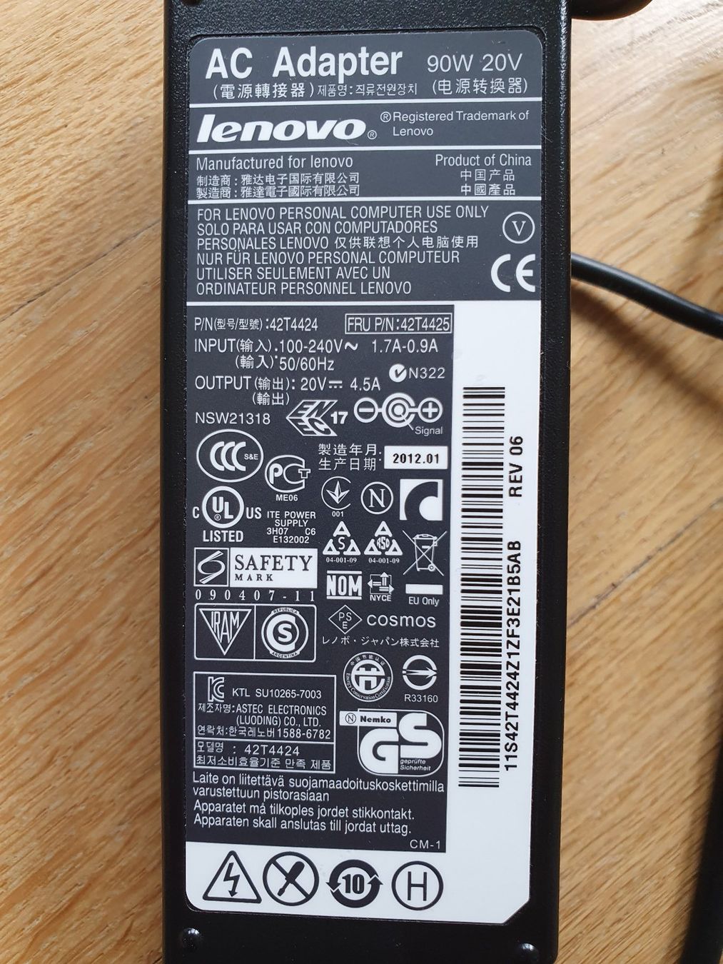 Lenovo Caricabatterie: Lenovo Netzteil 90W – Usato da Bern venduto da Llu 2