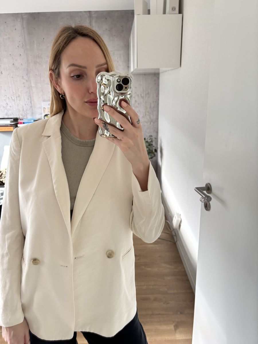 H&M Completi & Tailleur: Blazer blanc crème H&M – Usato da Zürich venduto da mps_9cp7 2