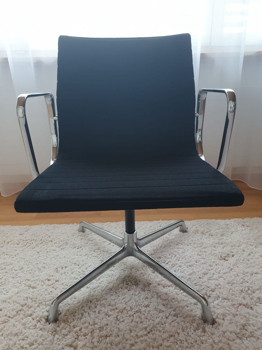 Eames Stühle: Eames 6 Bürostühle schwarz – Gebraucht aus Matzingen von Lilo1407 4