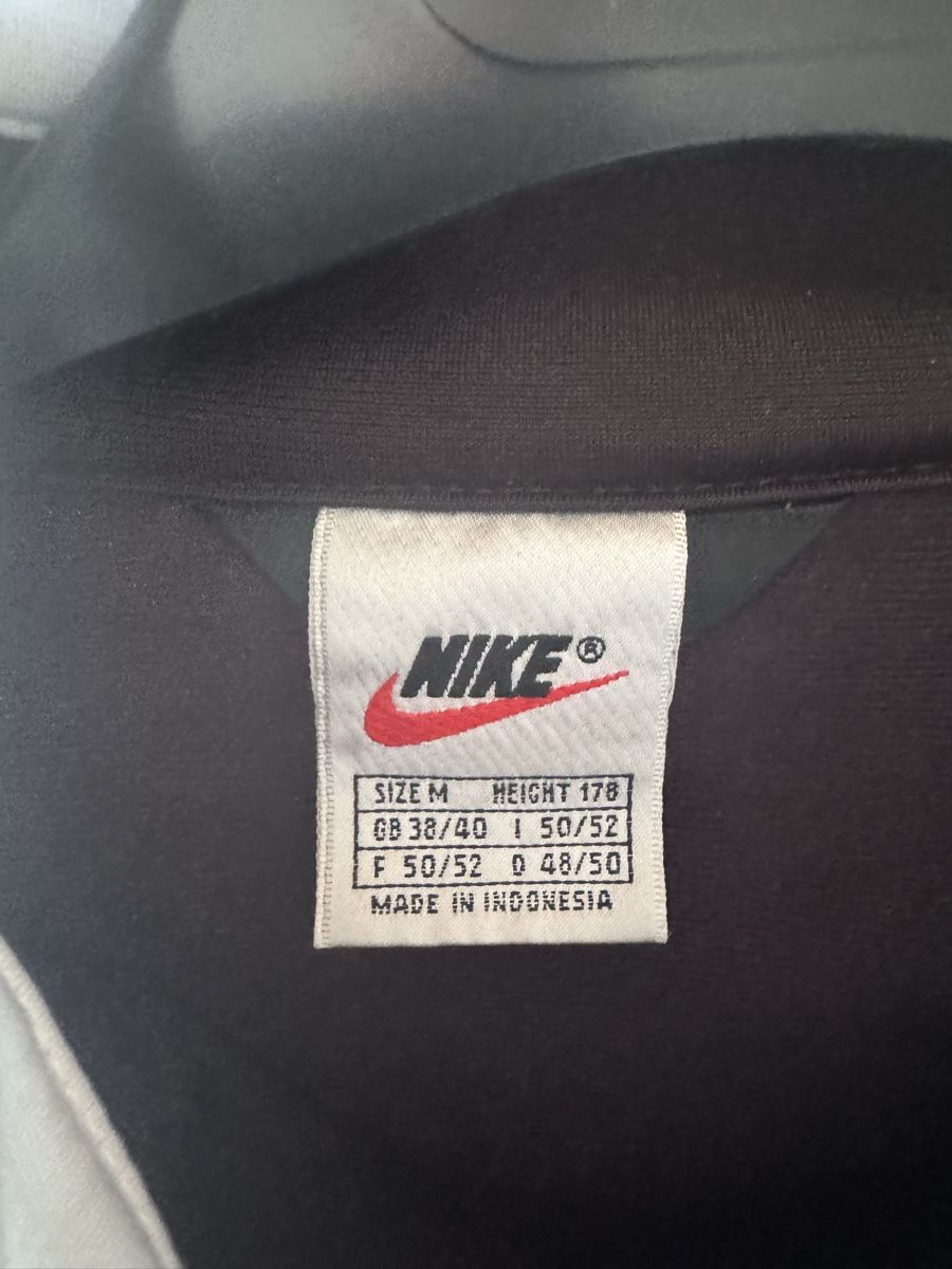 Nike Vestes: Nike Trainingsjacke Schwarz Gr M  – D'occasion à Winterthur par dim_prz7 1