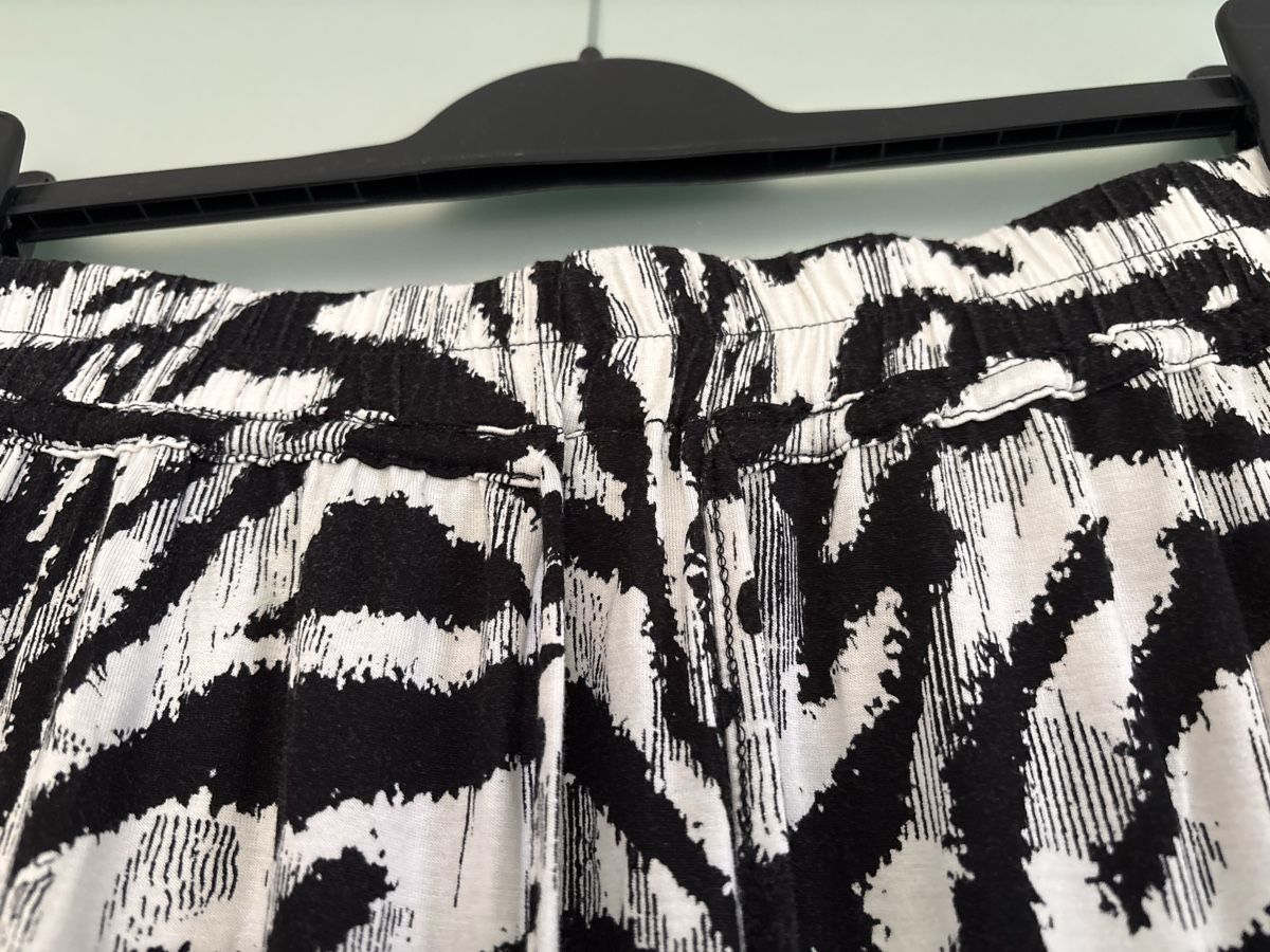 C&A Gonne: Maxi-Rock mit Zebra-Muster, Schlitz, Grösse M/L, Sommer – Nuovo (secondo la descrizione) da Hendschiken venduto da Uraniali 2