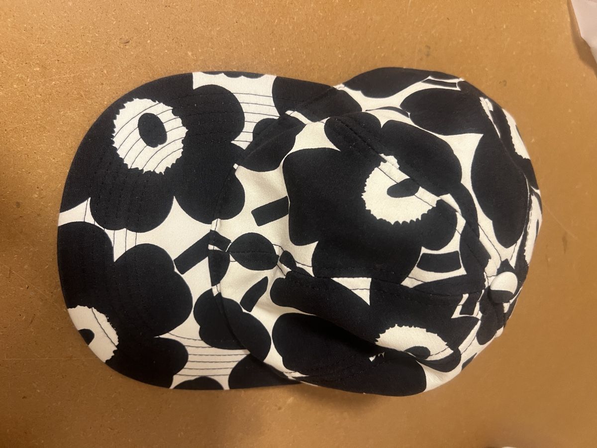 Sonstige Damenmode: Marimekko Cap – Gebraucht aus Bad Zurzach von Aquengel