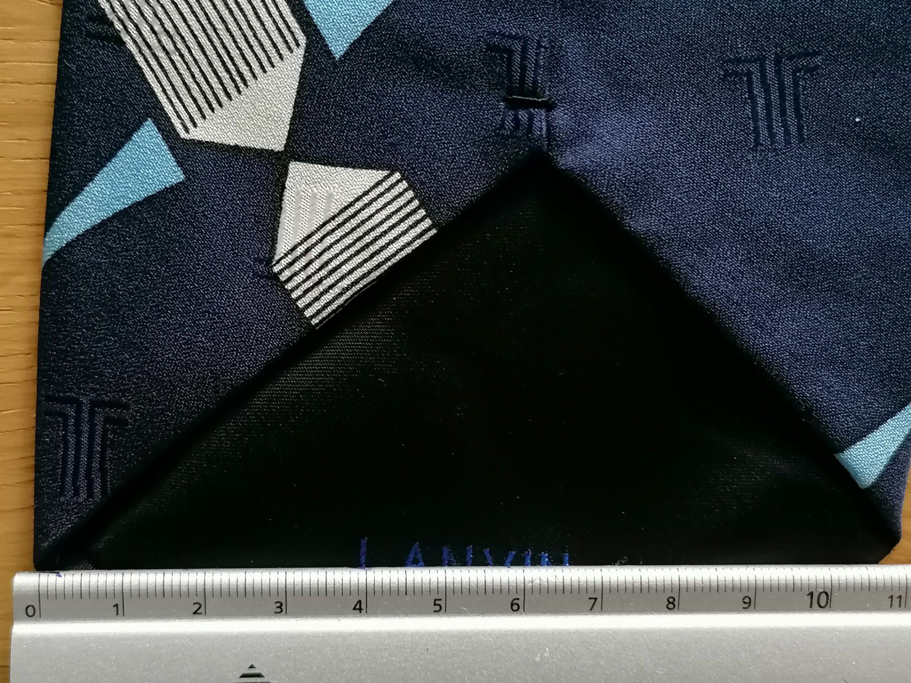 Lanvin Cravatte: Lanvin Paris Krawatte Vintage - Nr.132 – Usato da Basel venduto da vintagecollector 4
