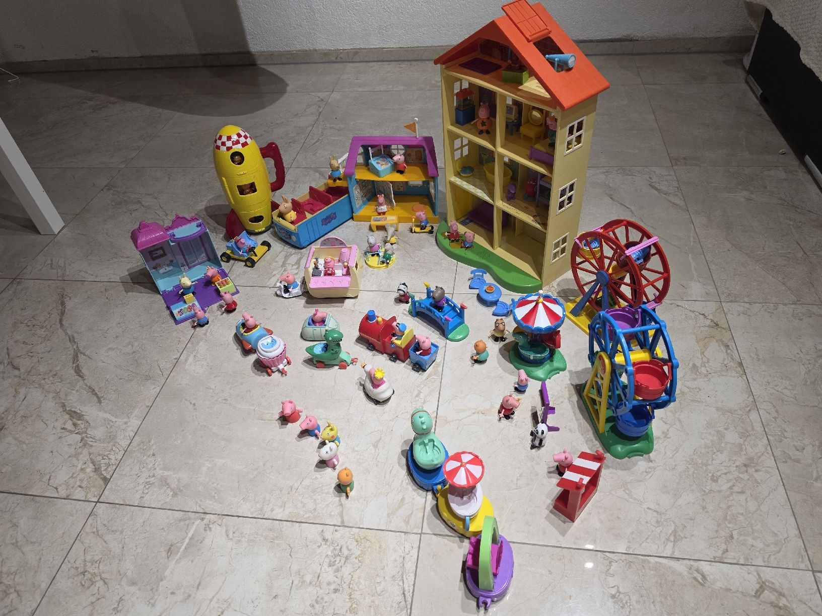 Giocattoli: Grosses Peppa Pig Spielzeug Set – Usato da Eglisau venduto da Enkany 4