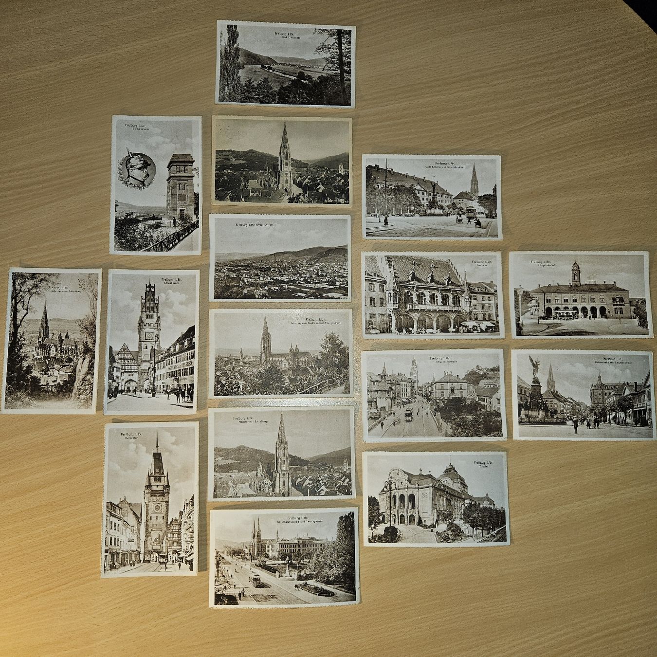 Ansichtskarten: Freiburg i. Br. - 16 SW Postkarten, historisch – Gebraucht aus Kriens von gra_fhn7