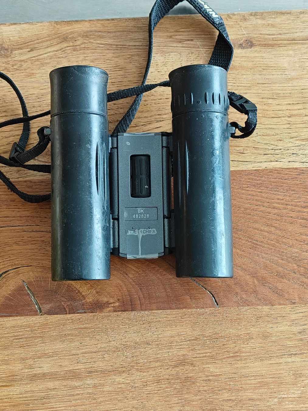 Nikon Feldstecher: Nikon Fernglas kompakt - Vintage Optik – Gebraucht aus Birr von DisDas 2