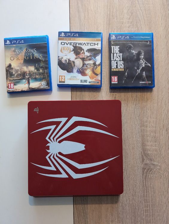 Console Sony PS4 édition Spider-Man - Pour Pièces Ou Réparation (mauvais état)
