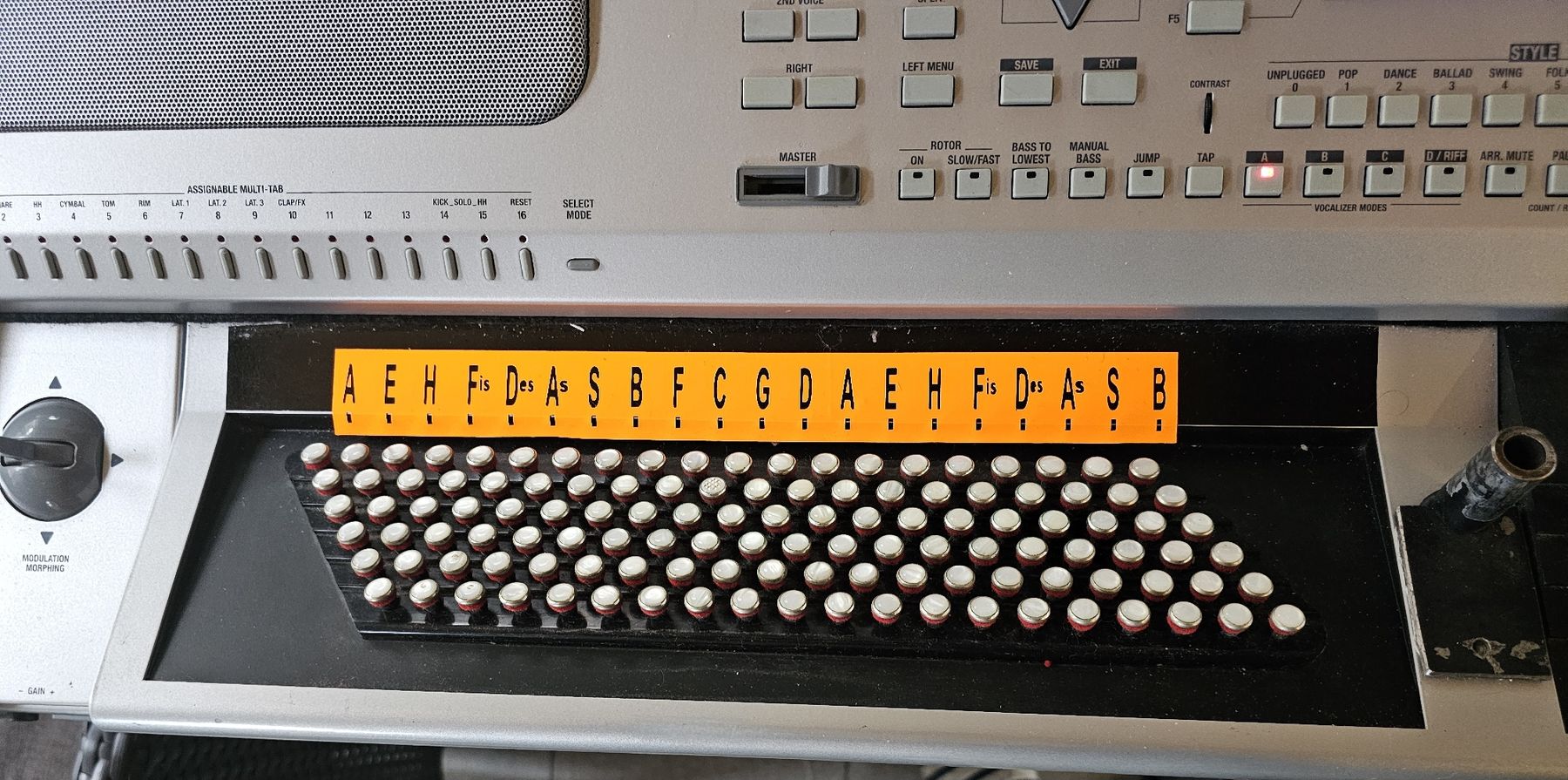 Strumenti musicali: Ketron SD8 midi B-Griff Knopfgrifftastatur – Usato da Erschwil venduto da hexeraus 4