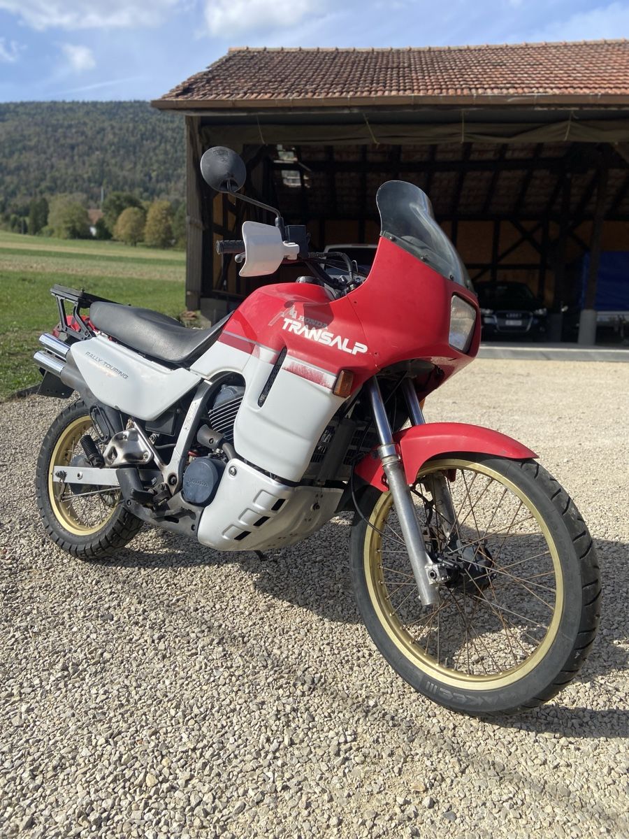 Honda Enduro: Honda Transalp 600 PD06 – Difettoso da Grenchen venduto da Motorini