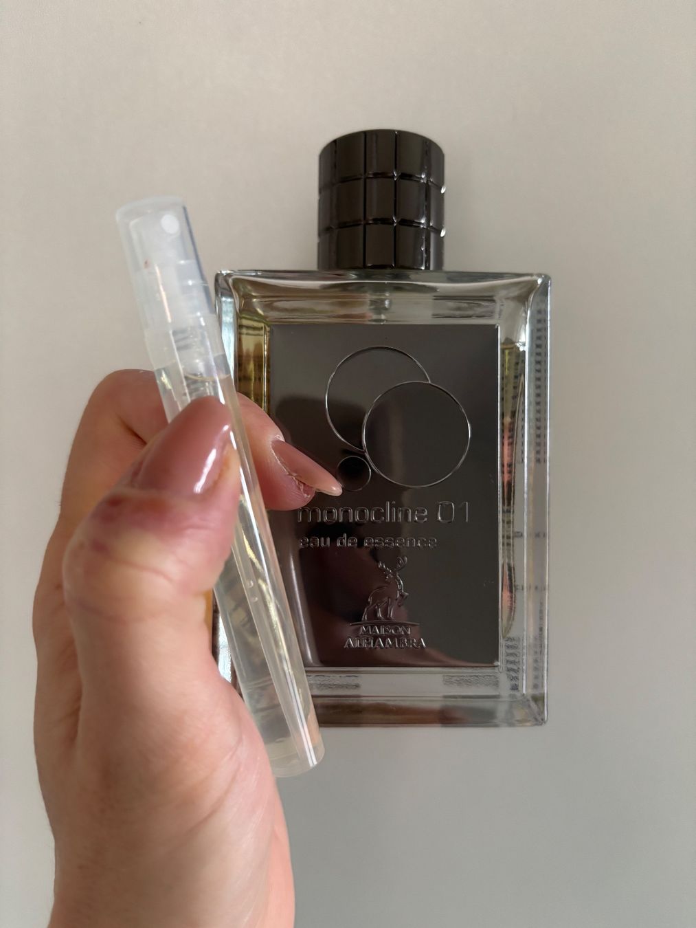 Lattafa Parfum & Eau de Toilette: ALHAMBRA Monocline 01 EDP 5Ml. (Molecule 01 Escentric Dupe) – Gebraucht aus Zürich von deruja