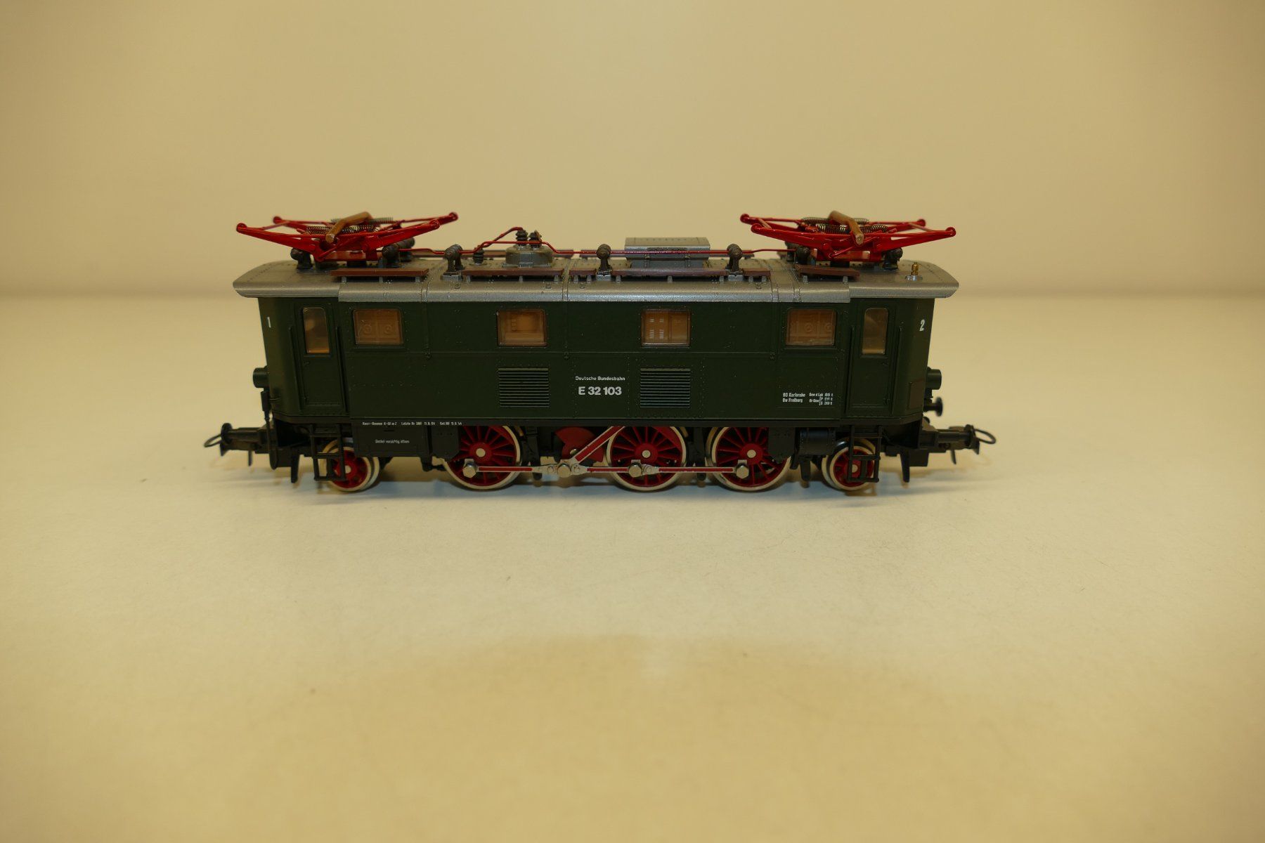 Roco Modellini di ferrovie: Roco H0: DB Elektrolok Baureihe 132 – Nuovo (secondo la descrizione) da Niederhasli venduto da rail-duerst 3
