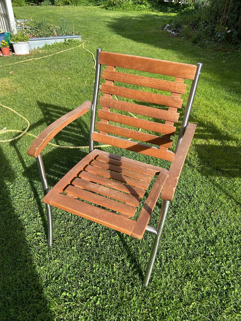 Stühle: 5x Gartenstühle aus Holz – Gebraucht aus Chur von lg7_mc7x 1