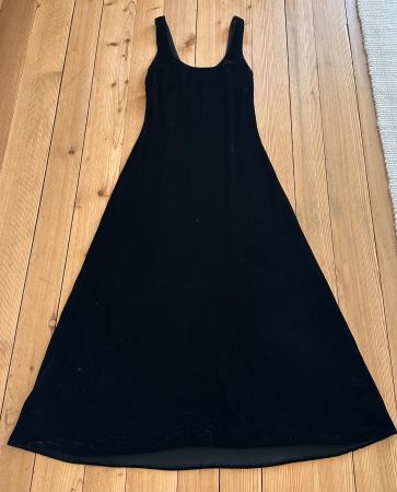 Kleid aus Pansamt