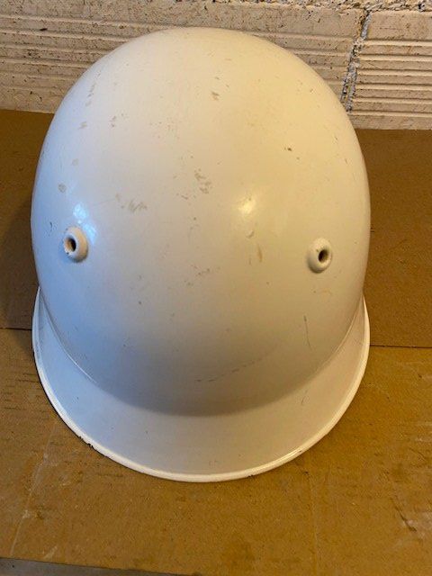 Schweizer Armee Uniformi & Effetti personali: STAHLHELM  M 18 WEISS  WERKSCHUTZ – Usato da Chur venduto da silbermon 2
