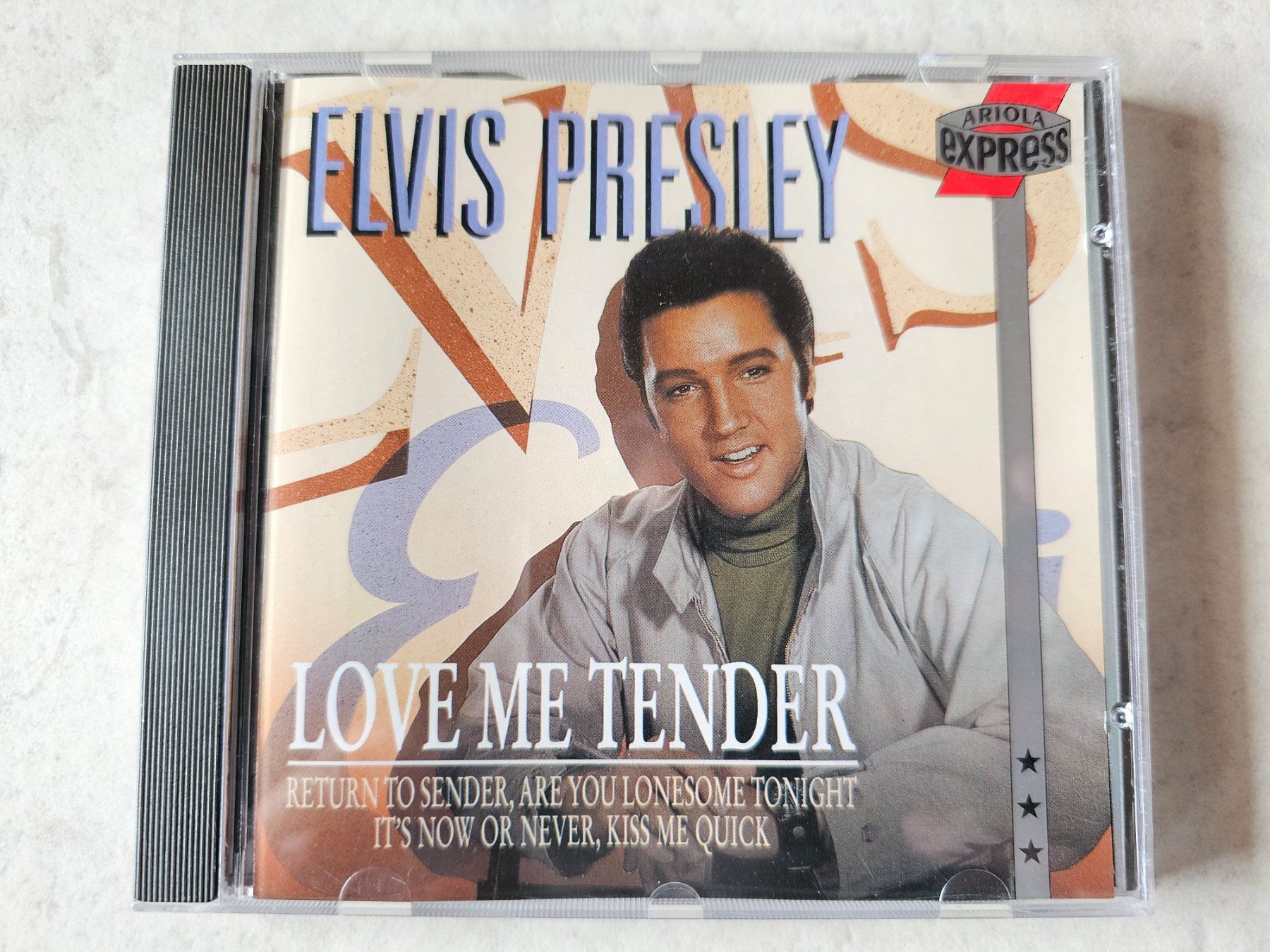 CD: Elvis Presley  -  Love me Tender – Usato da Schneisingen venduto da backstore24