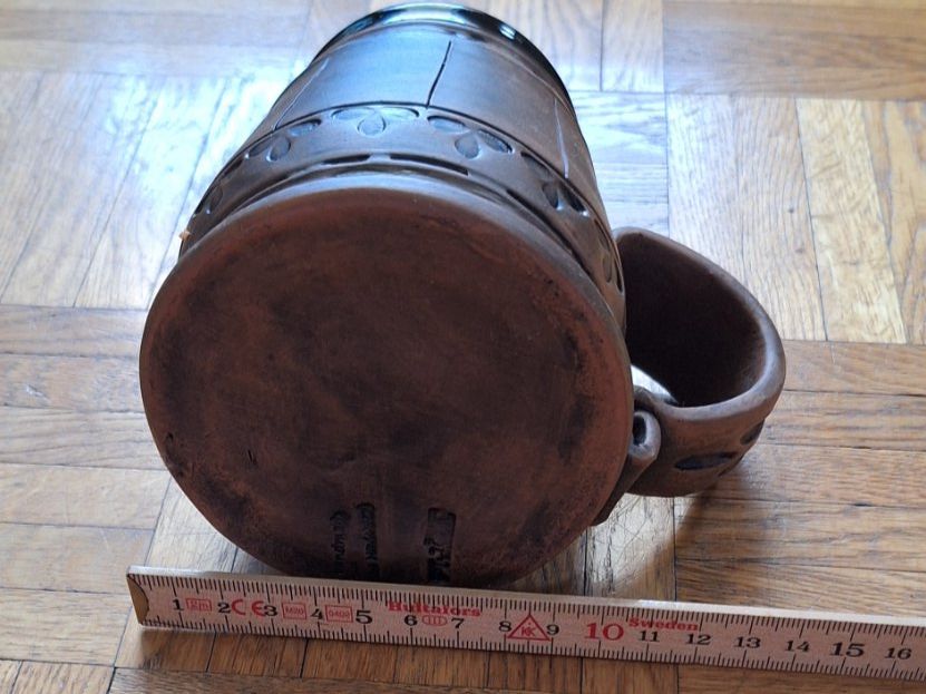 Tutte le decorazioni: Mittelalterlicher Wikinger krug – Usato da Wetzikon ZH venduto da NaWetzi 2