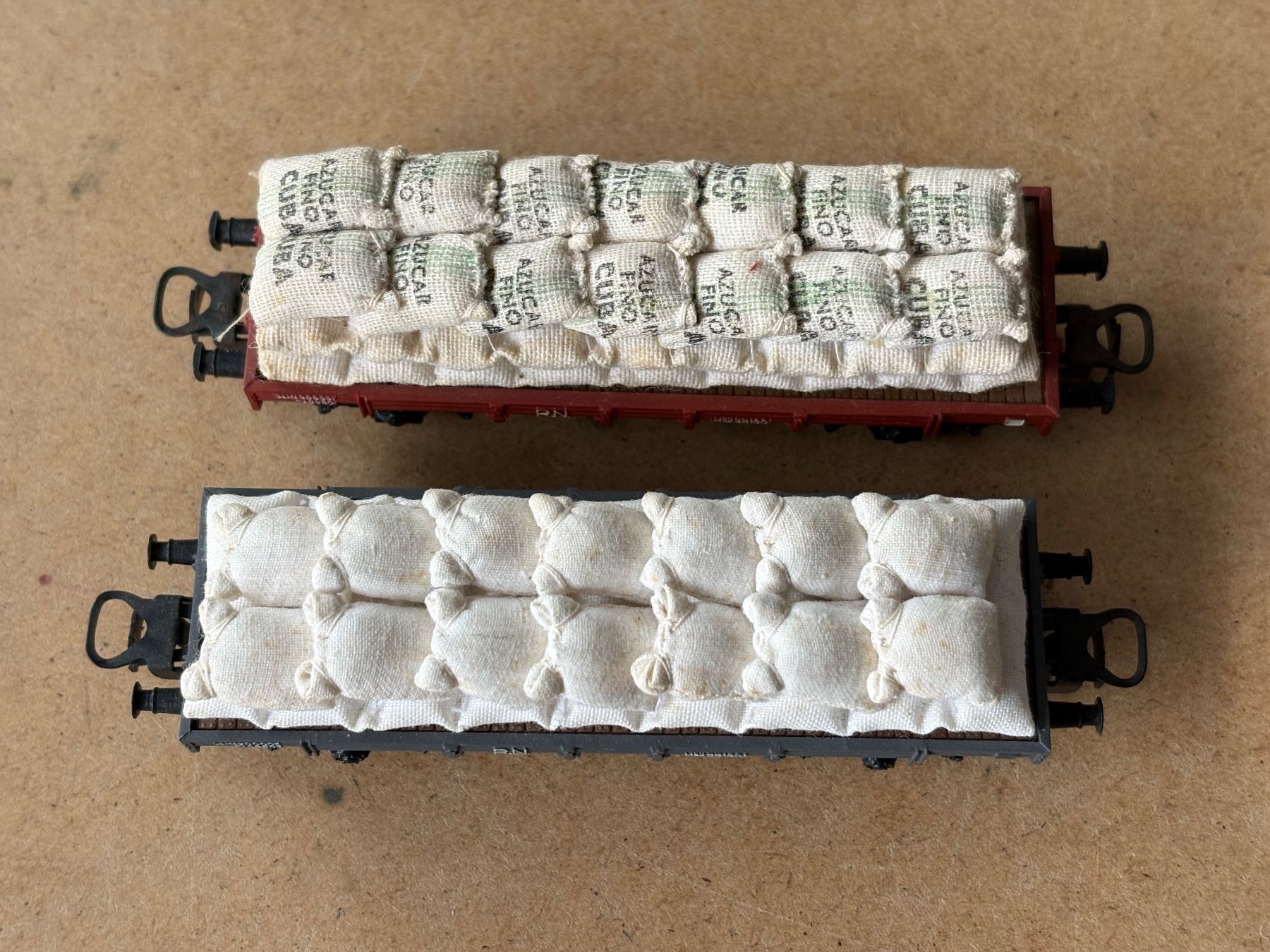 Trains électriques: 2x Electrotren Güterwagen – Neuf (Voir description) à Hauterive NE par eriamch 1
