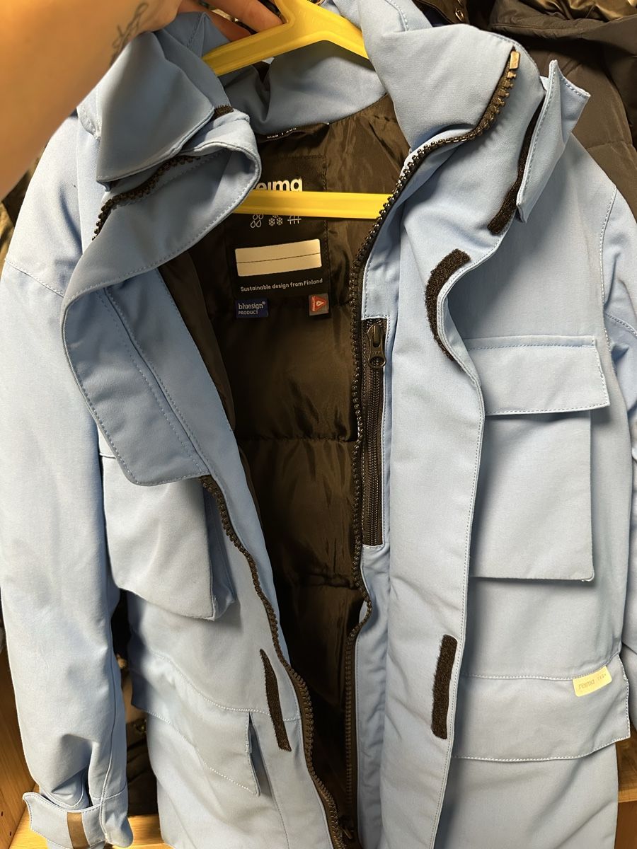 Vestes: Reima Jacke Blau – D'occasion à Hinwil par BMW-M-E60 1