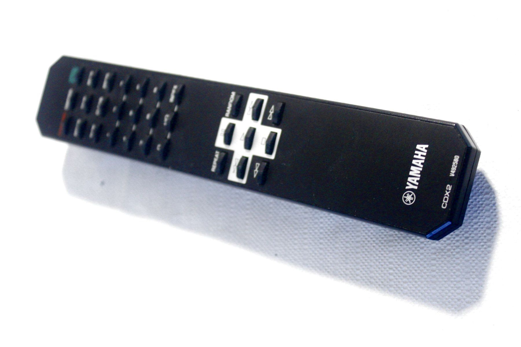 Yamaha Fernbedienungen: YAMAHA - Fernbedienung CDX2 / V492580 / Remote Control – Gebraucht aus Bern von Vitaneuf 8