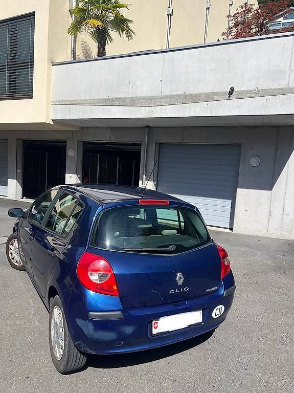 Automobili: Renault Clio mit restlicher MFK  – Usato da Gersau venduto da Pgk17 1