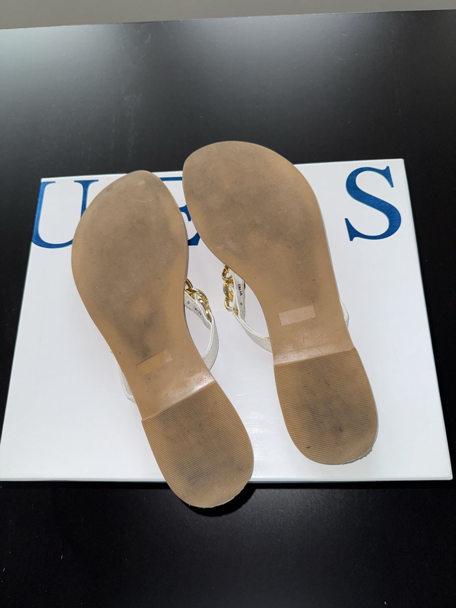 Guess Scarpe da donna: Flip Flop Guess weiss/gold, Gr. 39 – Nuovo (secondo la descrizione) da Zürich venduto da Jen10 5