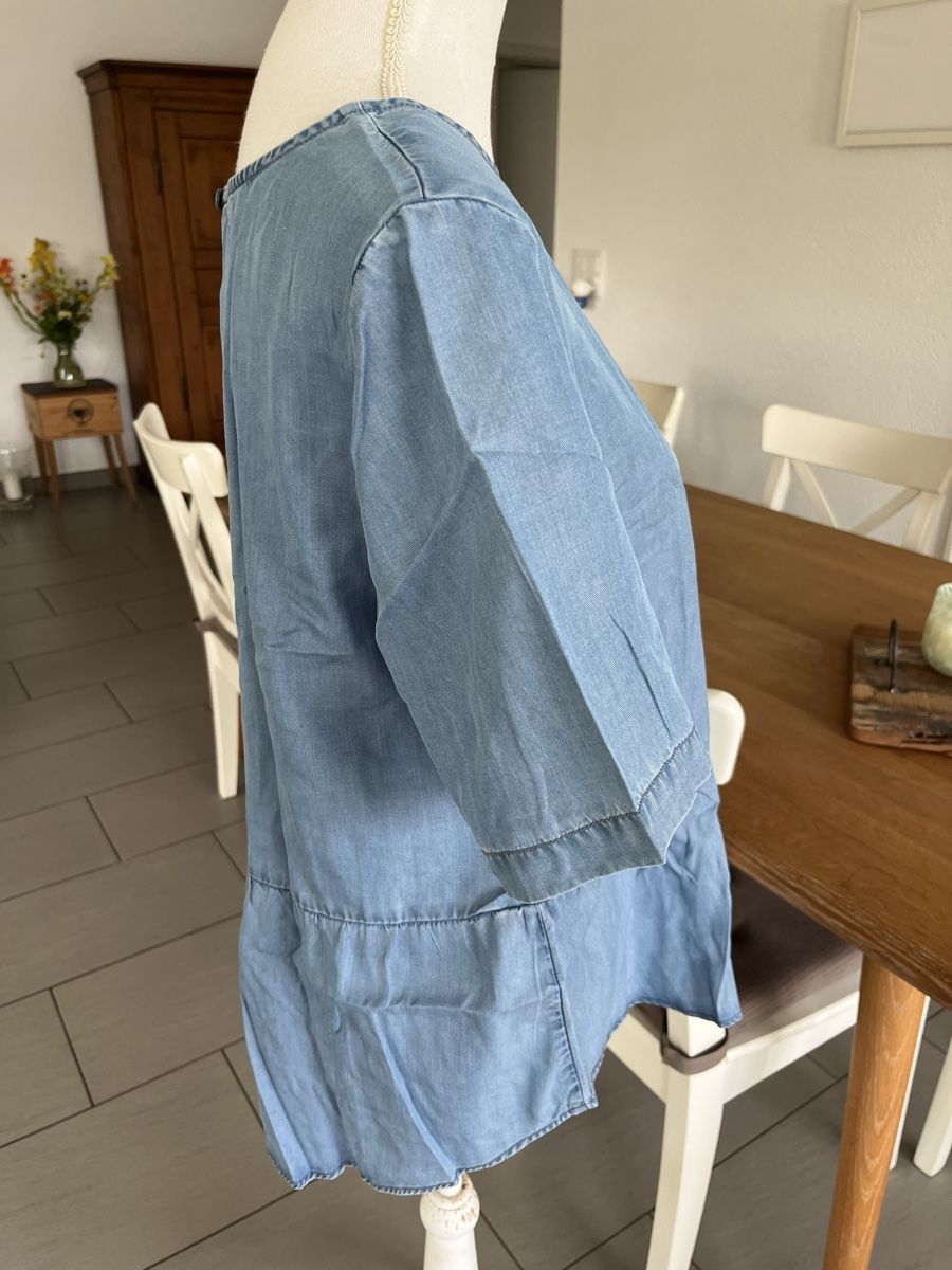 Tchibo Chemisiers: Tchibo Bluse blau Gr. 42 – D'occasion à Herrenschwanden par Kamel1 1