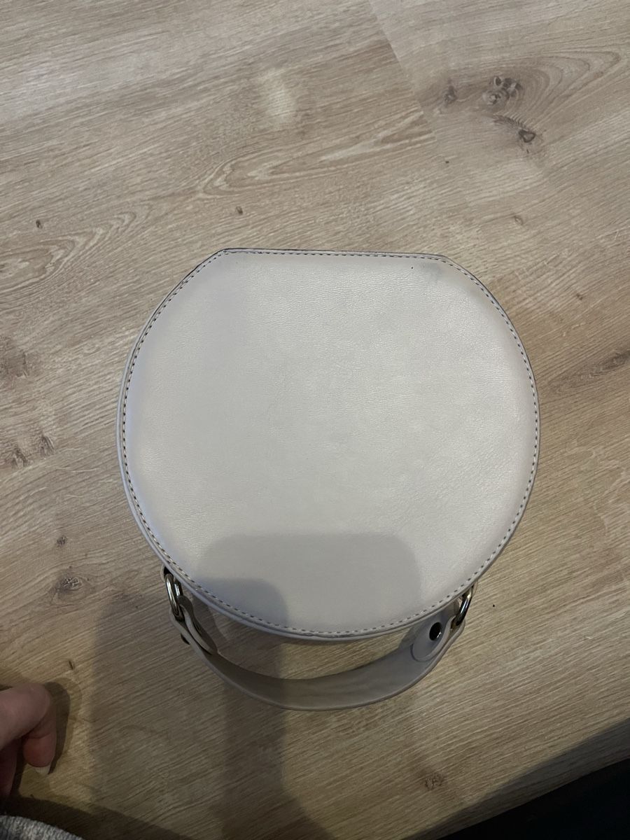 Shein Taschen für Damen: Handtasche rund, hellbeige – Gebraucht aus Bremgarten AG von arl_8nbf 2