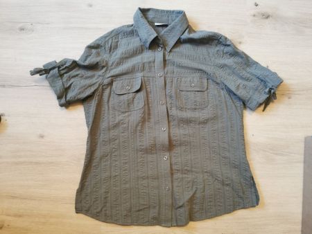 Schöne sommerliche Bluse