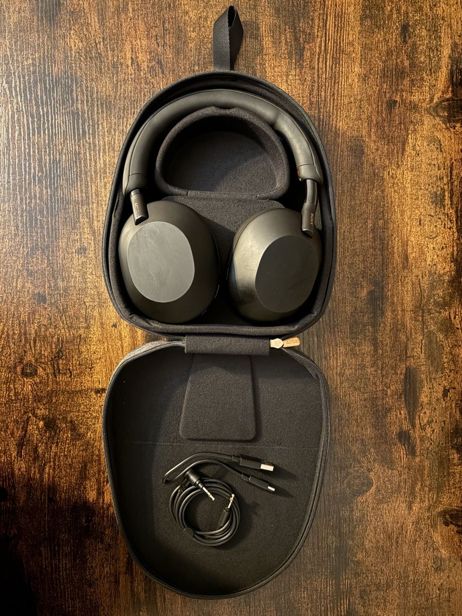 Sony Cuffie: Sony WH-XM5 Noise Cancelling Kopfhörer – Usato da Zürich venduto da viv_ksl9 4
