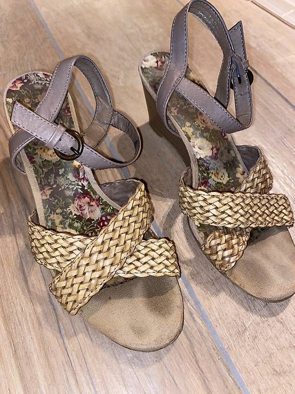 Graceland Damenschuhe: beige Sandalen Gr. 38 – Gebraucht aus Hausen AG von corinne_g