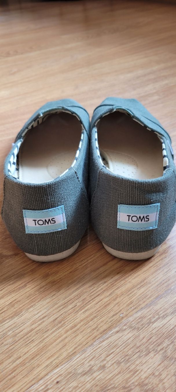Toms Chaussures femmes: TOMS Schuhe – D'occasion à Neftenbach par lifestyle_tp5m 2